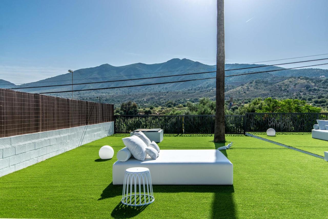 Palm Tree Villa - 5Bdr Paradise Pool / Chill Out Beds Torremolinos Exterior photo
